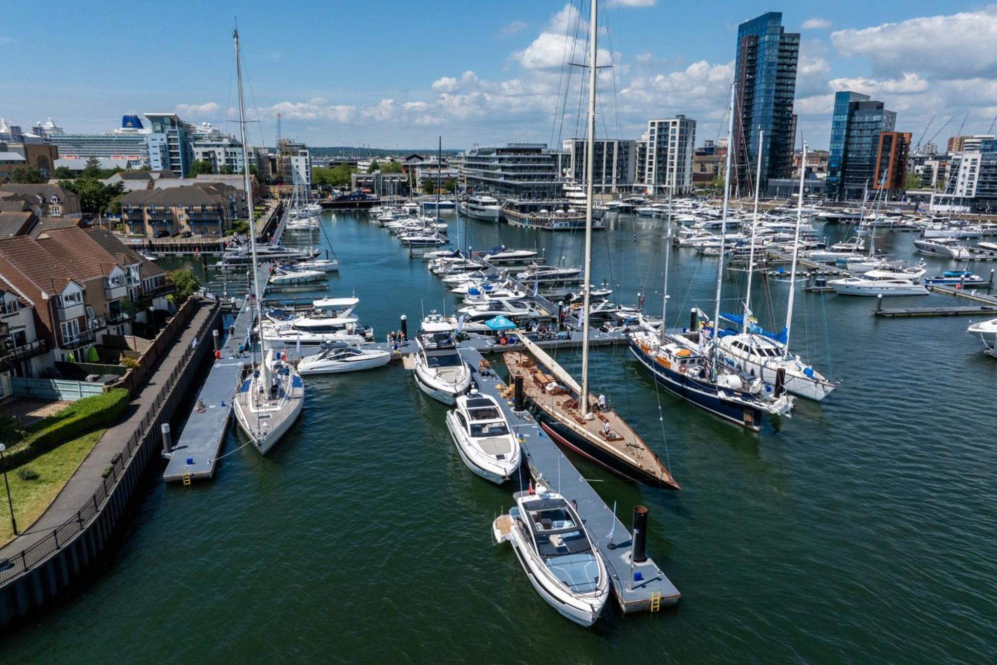 The Greenwich - Two Bedroom Apartment With Parking, Close To Ferry Terminals Southampton Kültér fotó